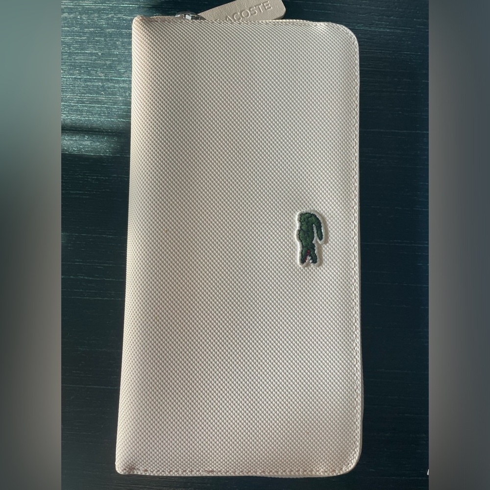 Lacoste zip wallet